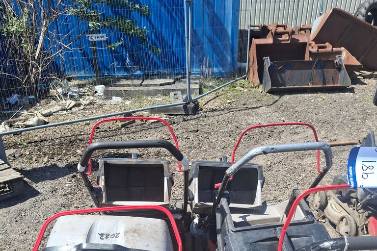 4X MASPORT MOWERS C/W BAGS 