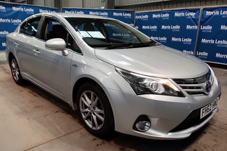 TOYOTA AVENSIS