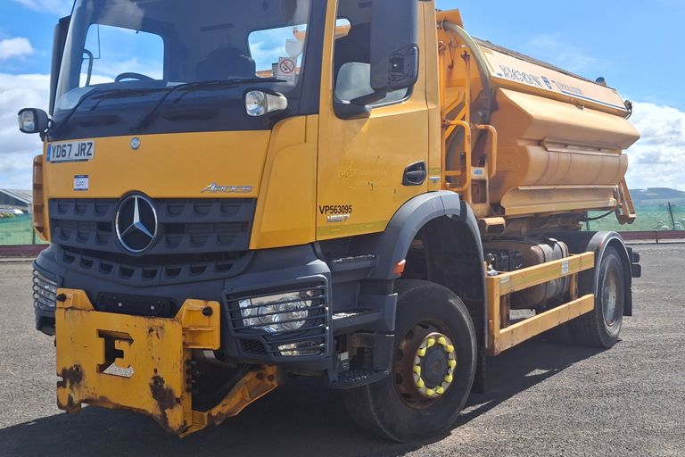 MERCEDES-BENZ AROCS 4X4