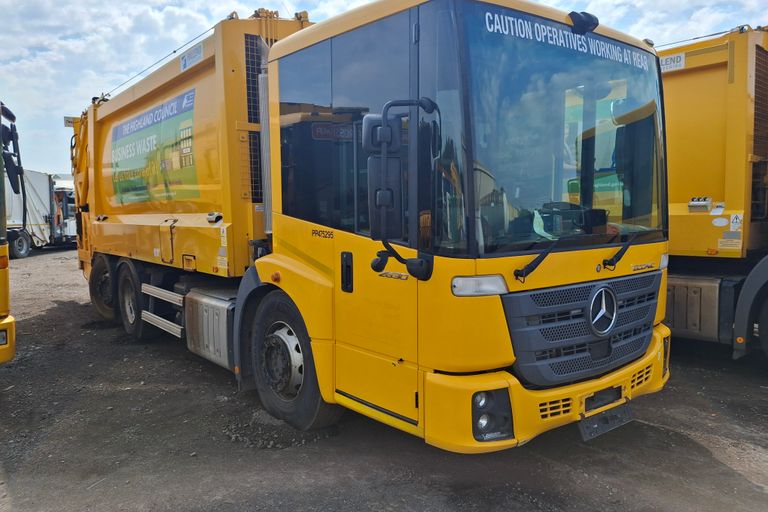 MERCEDES-BENZ ECONIC
