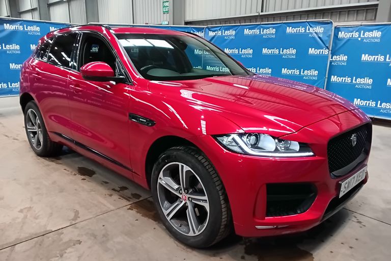 JAGUAR F-PACE