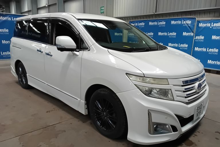 NISSAN ELGRAND