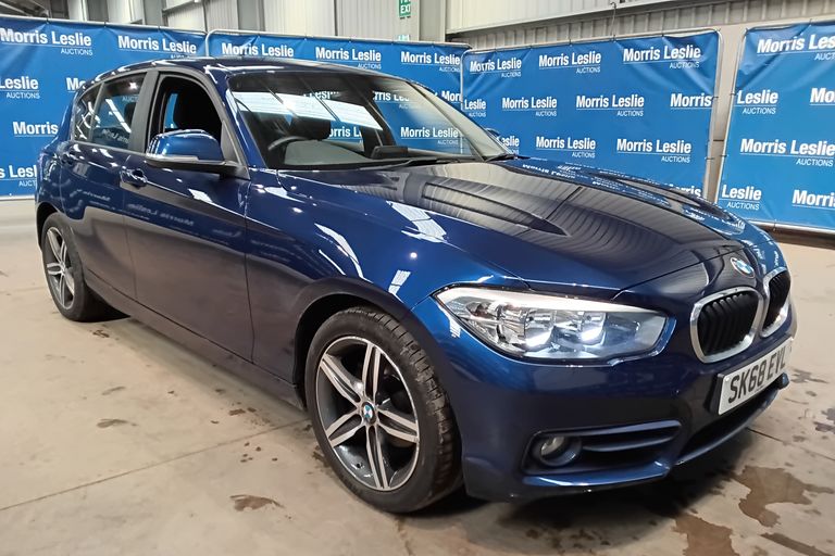 BMW 1 SERIES
