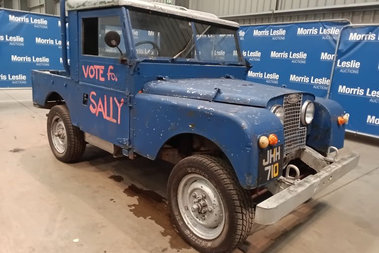 LAND ROVER 