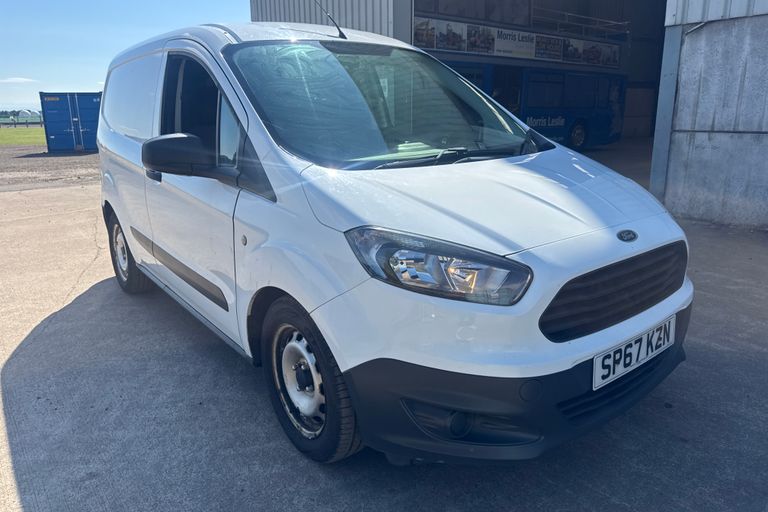 FORD TRANSIT COURIER