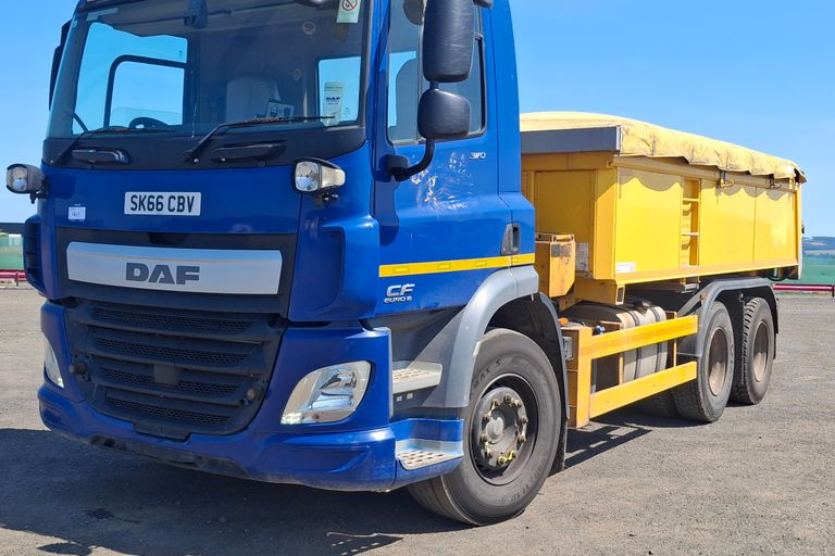 DAF TRUCKS CF370