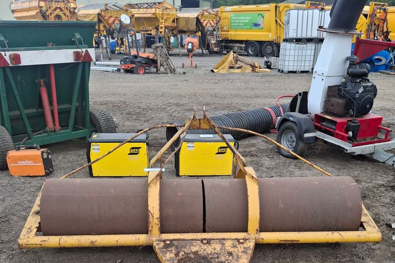 TOW ROLLER 