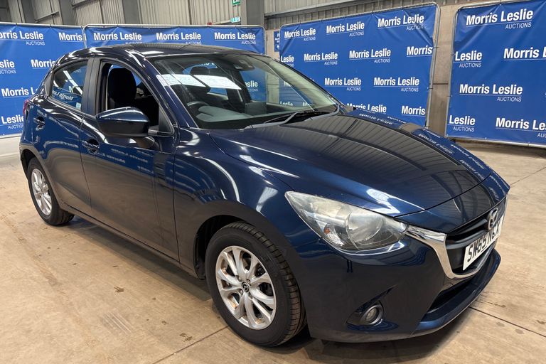 MAZDA 2