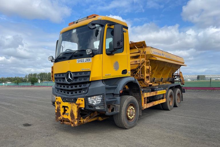 MERCEDES-BENZ AROCS (1)