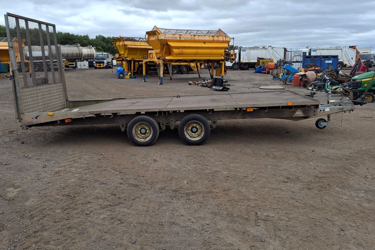 IFOR WILLIAMS TRAILER