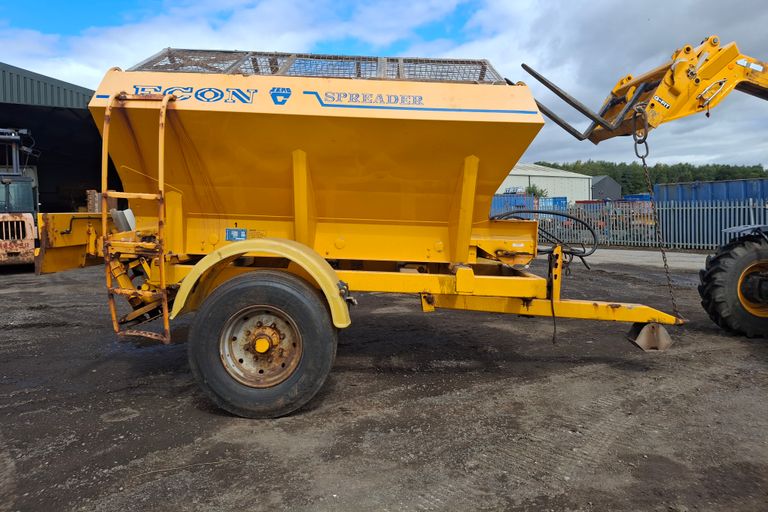 TOW GRITTER 