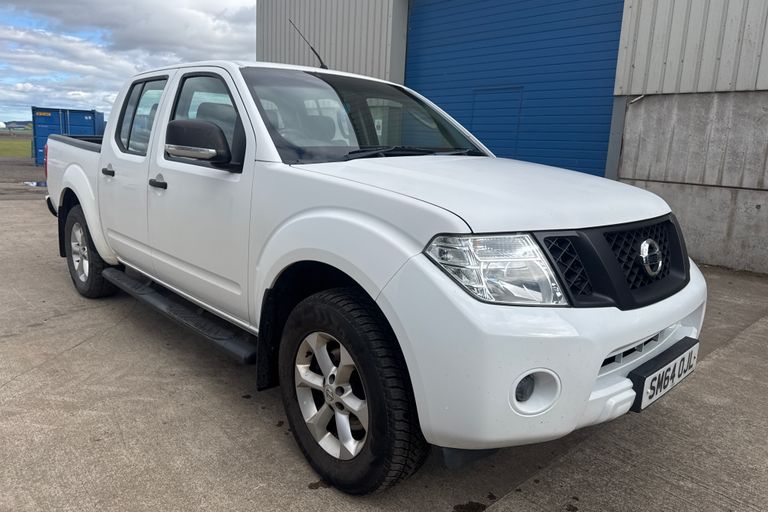 NISSAN NAVARA
