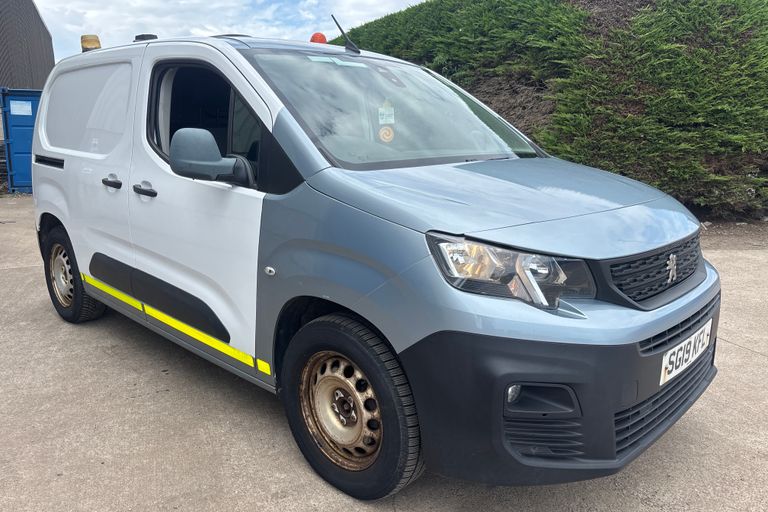 PEUGEOT PARTNER