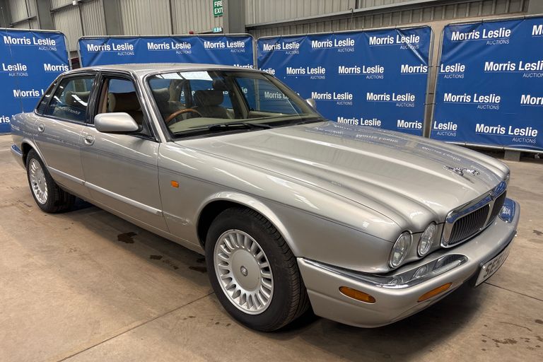 JAGUAR V8 XJ SRS