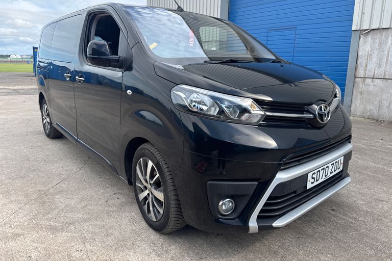 TOYOTA PROACE VERSO