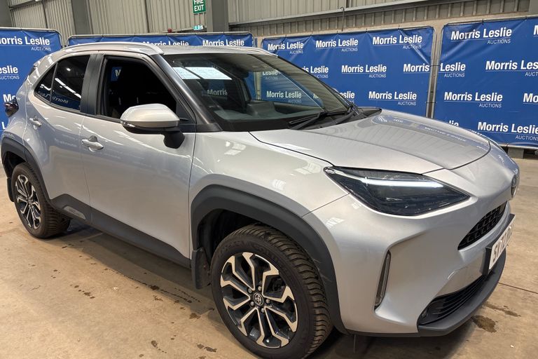 TOYOTA YARIS CROSS