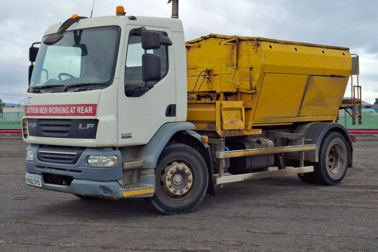 DAF TRUCKS LF