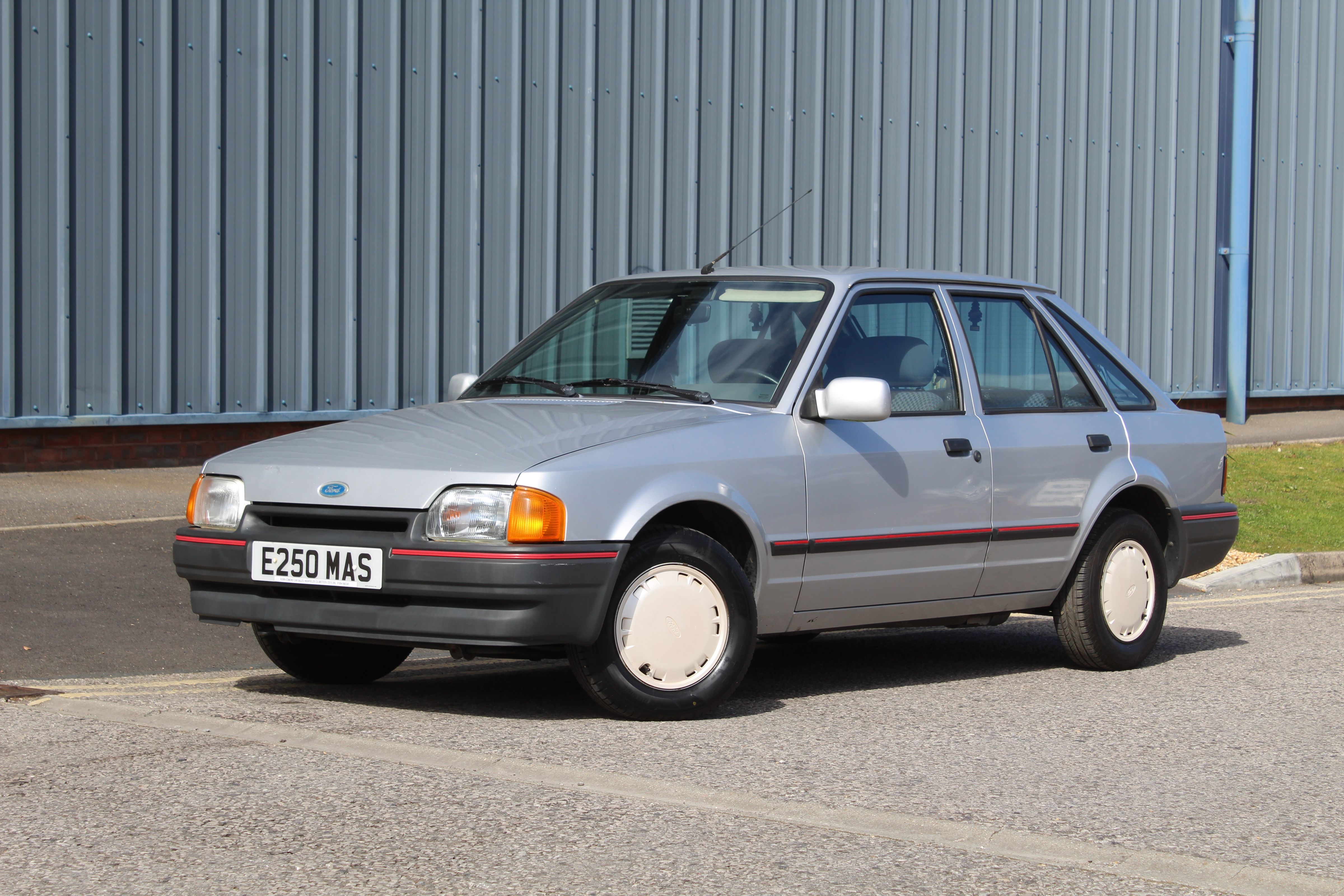 FORD ESCORT MK 4 1.6 CL