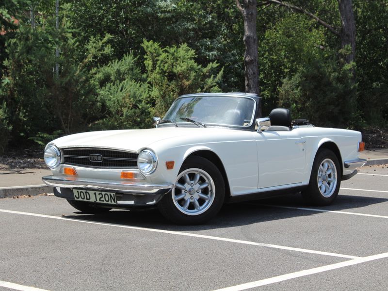 TRIUMPH TR6